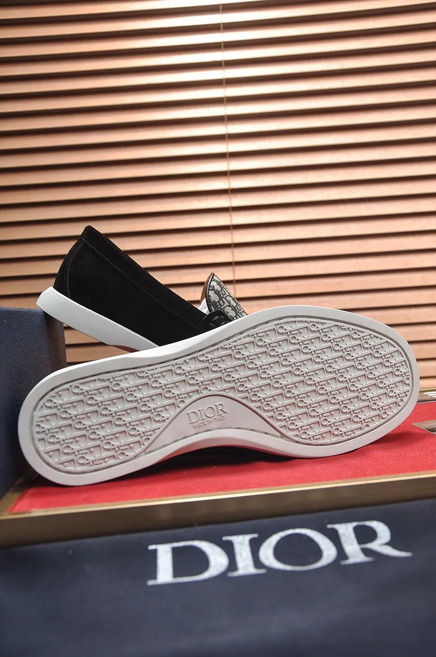 Men's shoes 💰520💶 [Dior] high-end goods Niuli original order quality Dior —🆘. Dior original order purchasing, high-end leather shoes, fabric: imported cowhide from Italy ➕ water-dyed cowhide/cowhide lining ➕ special original outsole, fine workmanship, real-life shooting 🎬 size: 38-45 (customized at 45)